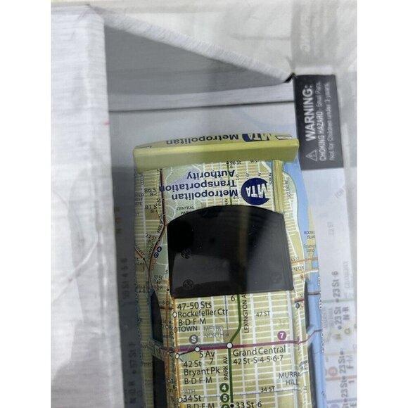New LIONEL NASCAR MTA Manhattan Subway Map Limited Edition 1:24 Collectable Car - Picture 5 of 12